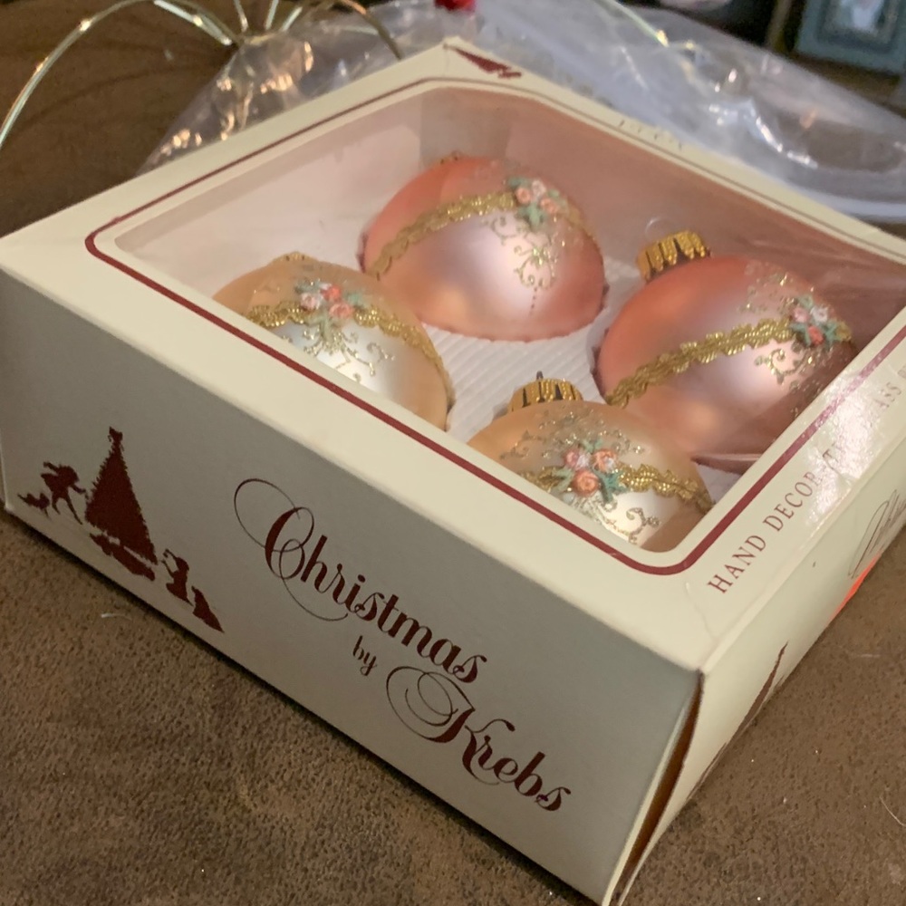 Vintage Luxurious Gold and Pink Holiday Ornaments - Picture 2 of 3